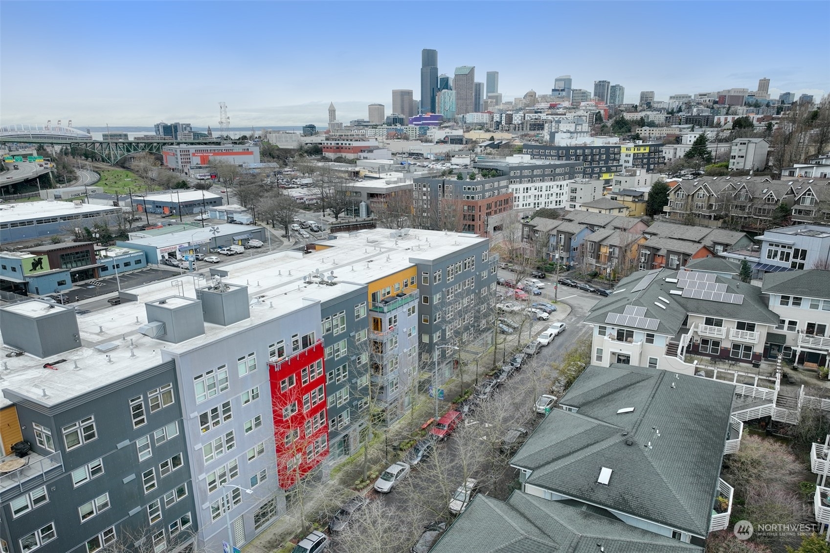 Property Photo: 827 Hiawatha Place S 504 WA 98144