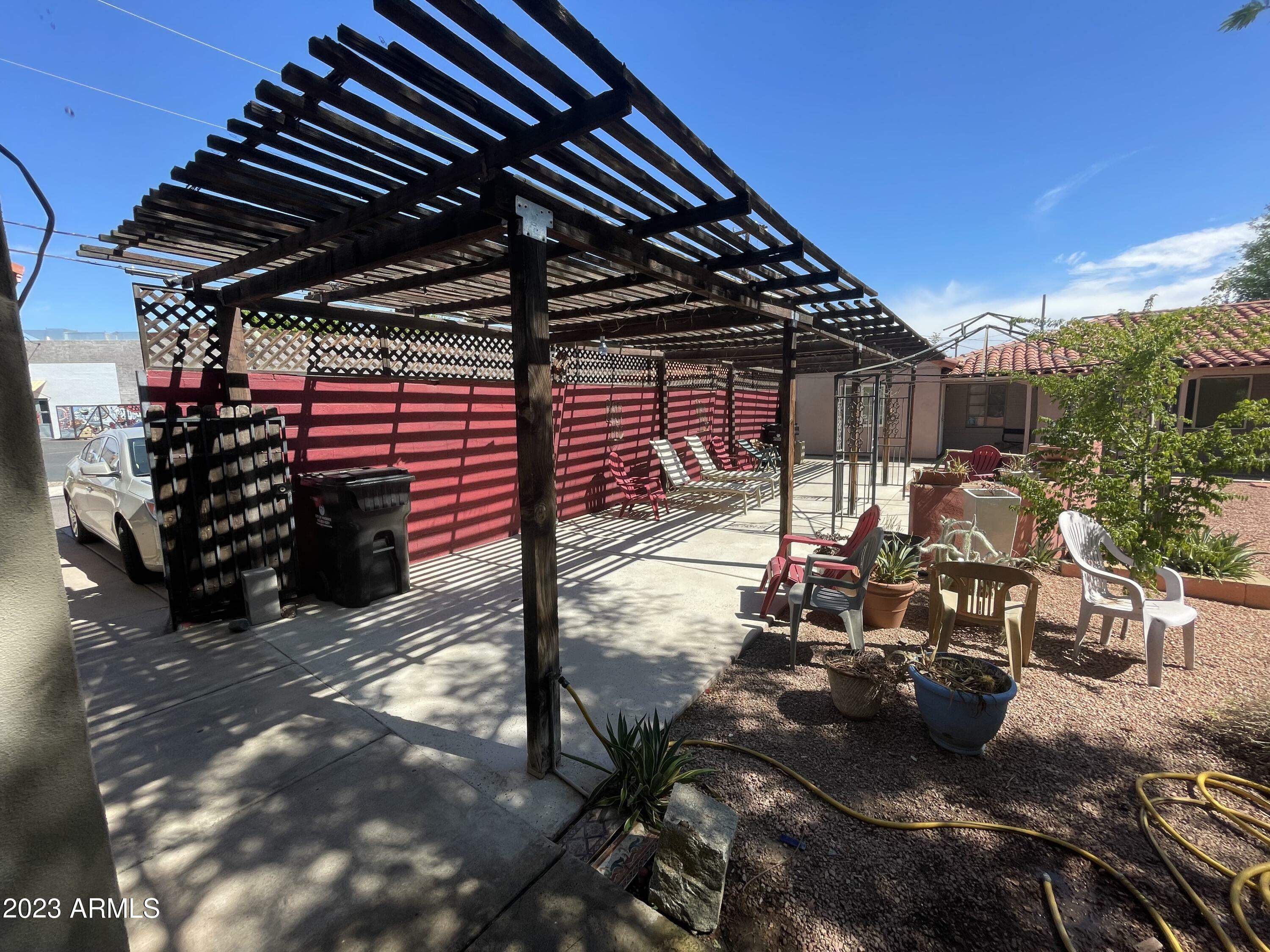 Property Photo:  606 E San Juan Avenue  AZ 85012 