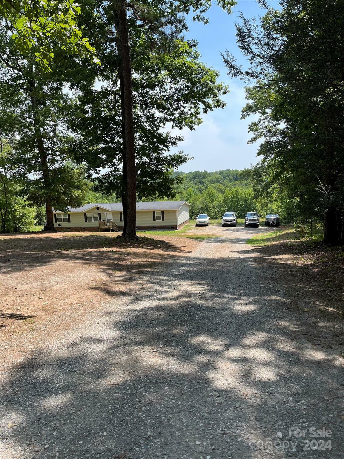 Property Photo:  1841 John T Crump Road  NC 28655 