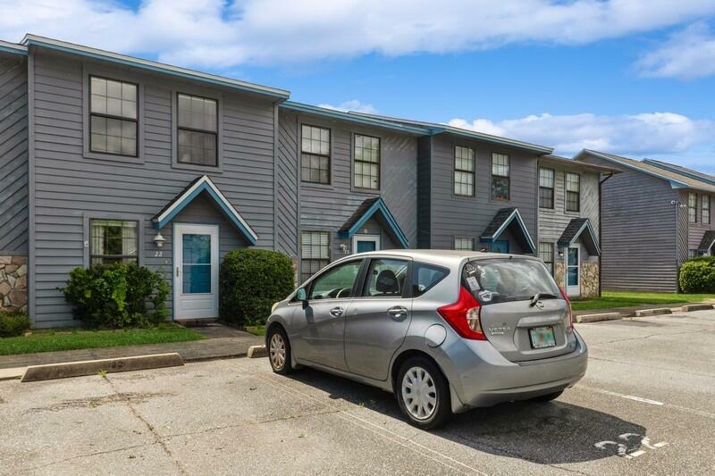 Property Photo:  1325 Greendale Avenue Unit 22  FL 32547 