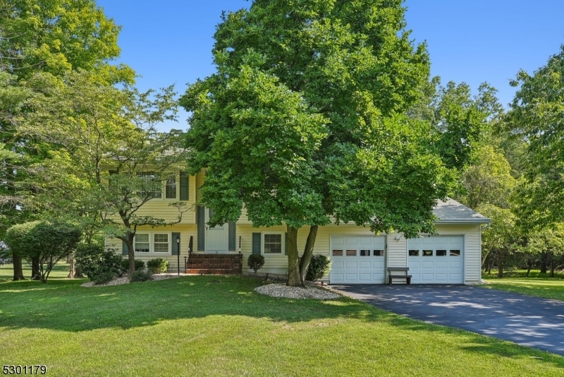 Property Photo: 16 Scott Dr NJ 08844