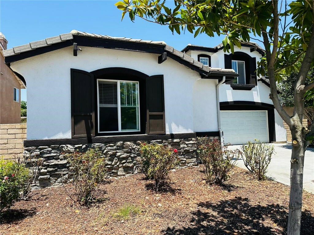 Property Photo:  29271 Meandering Circle  CA 92584 