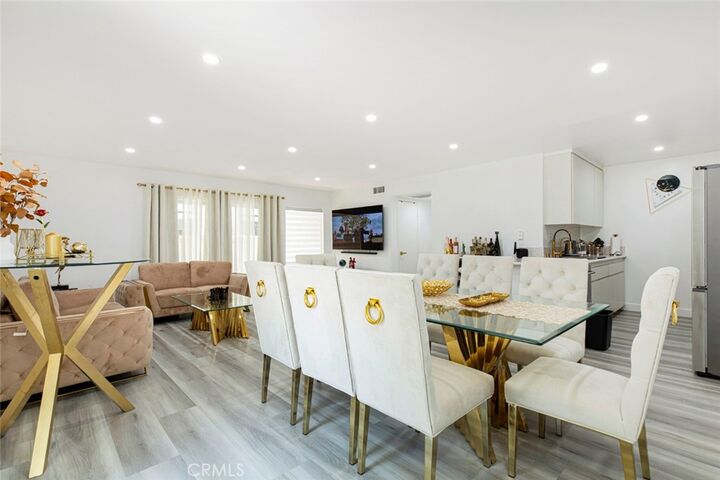 Property Photo:  20134 Leadwell Street 139  CA 91306 