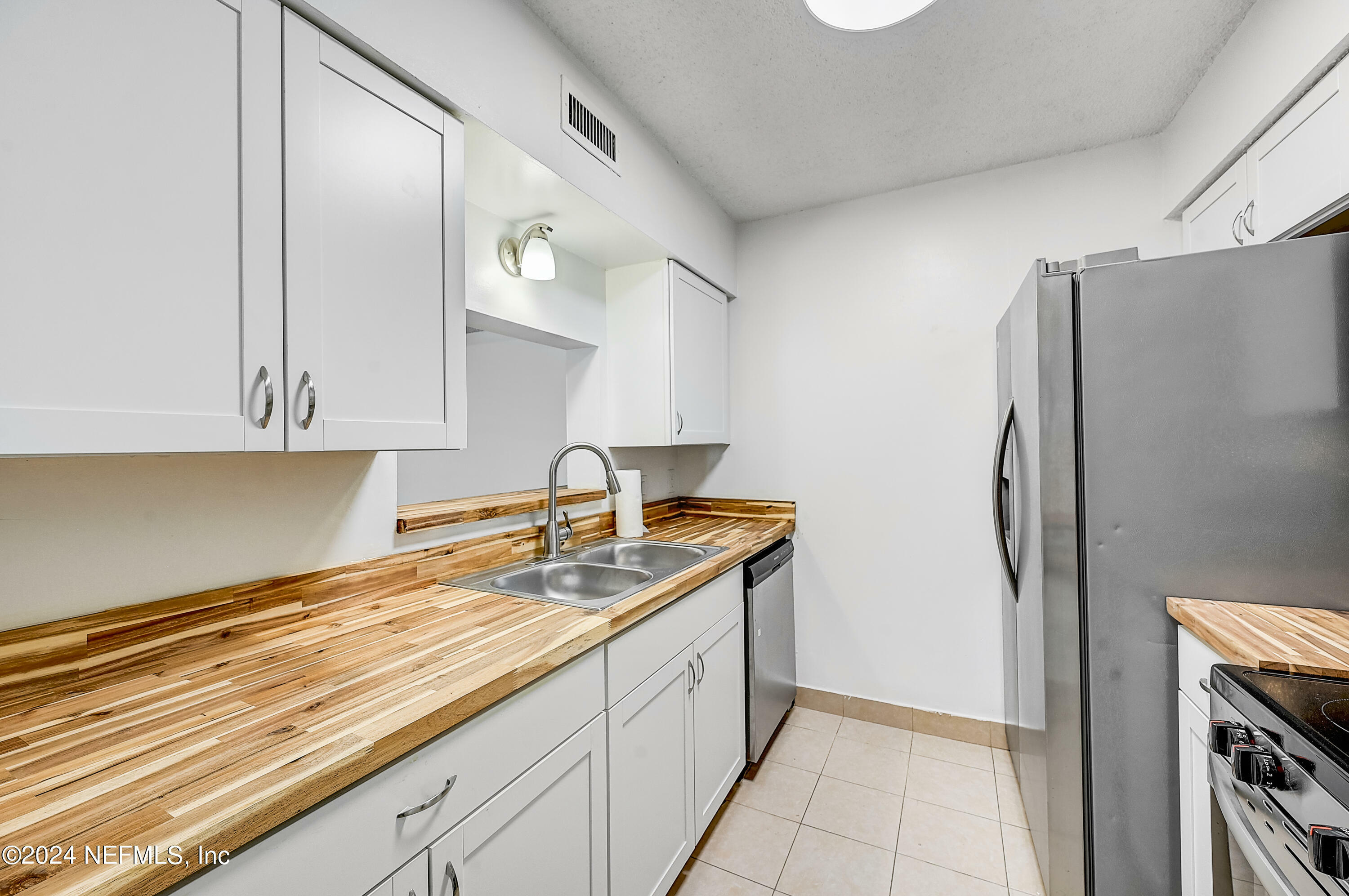 Property Photo:  3765 Crown Point Road 4  FL 32257 