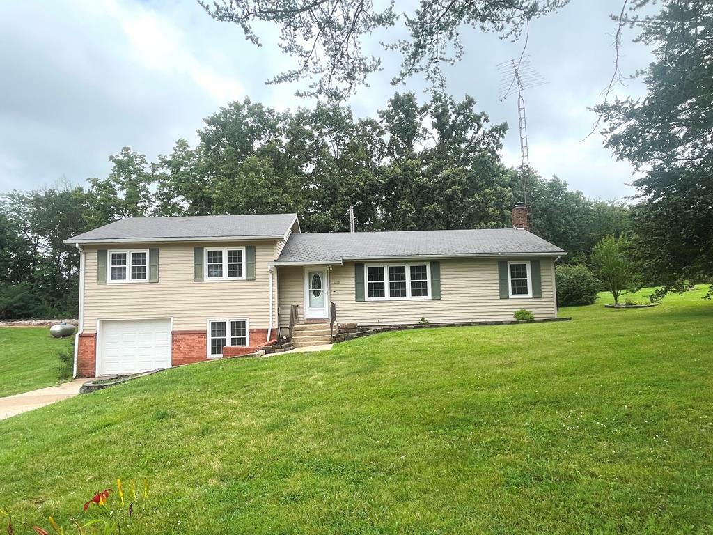 Property Photo:  1019 Shagbark  MO 64601 