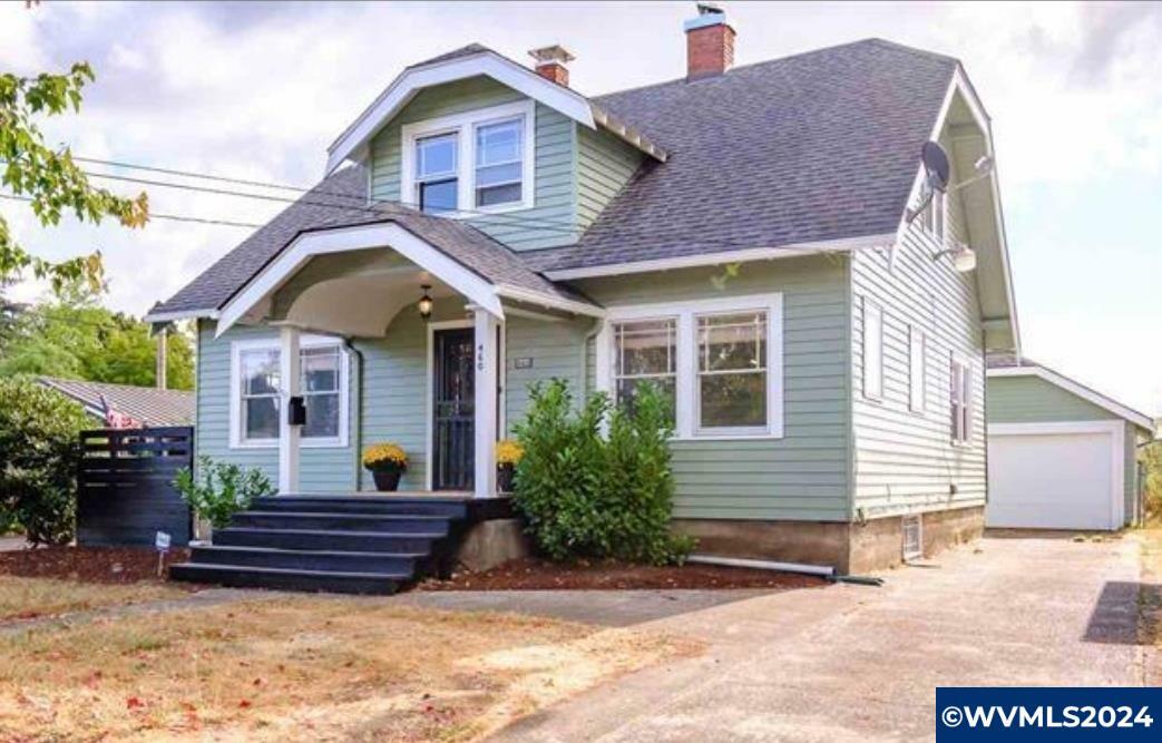 Property Photo:  460  24th St NE  OR 97301 