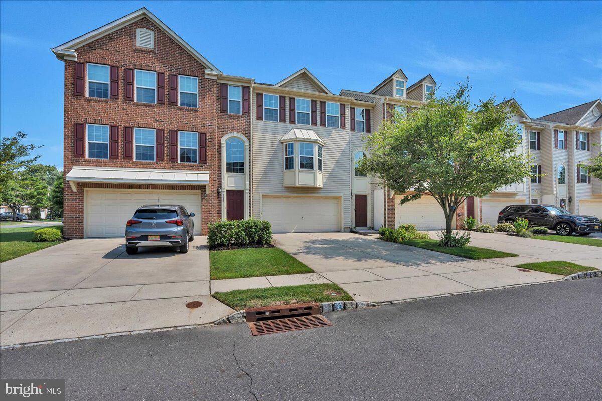 Property Photo:  318 Nathan Drive  NJ 08077 