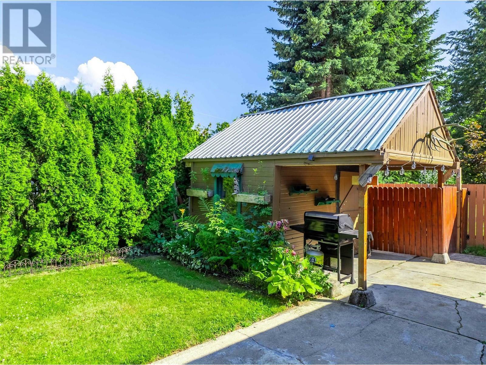 Property Photo: 358 Pearkes Drive BC V0E 2S0