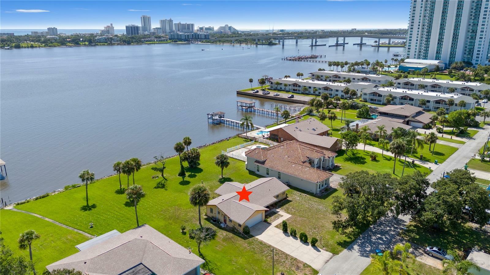 Property Photo:  405 Silver Beach Drive  FL 32117 