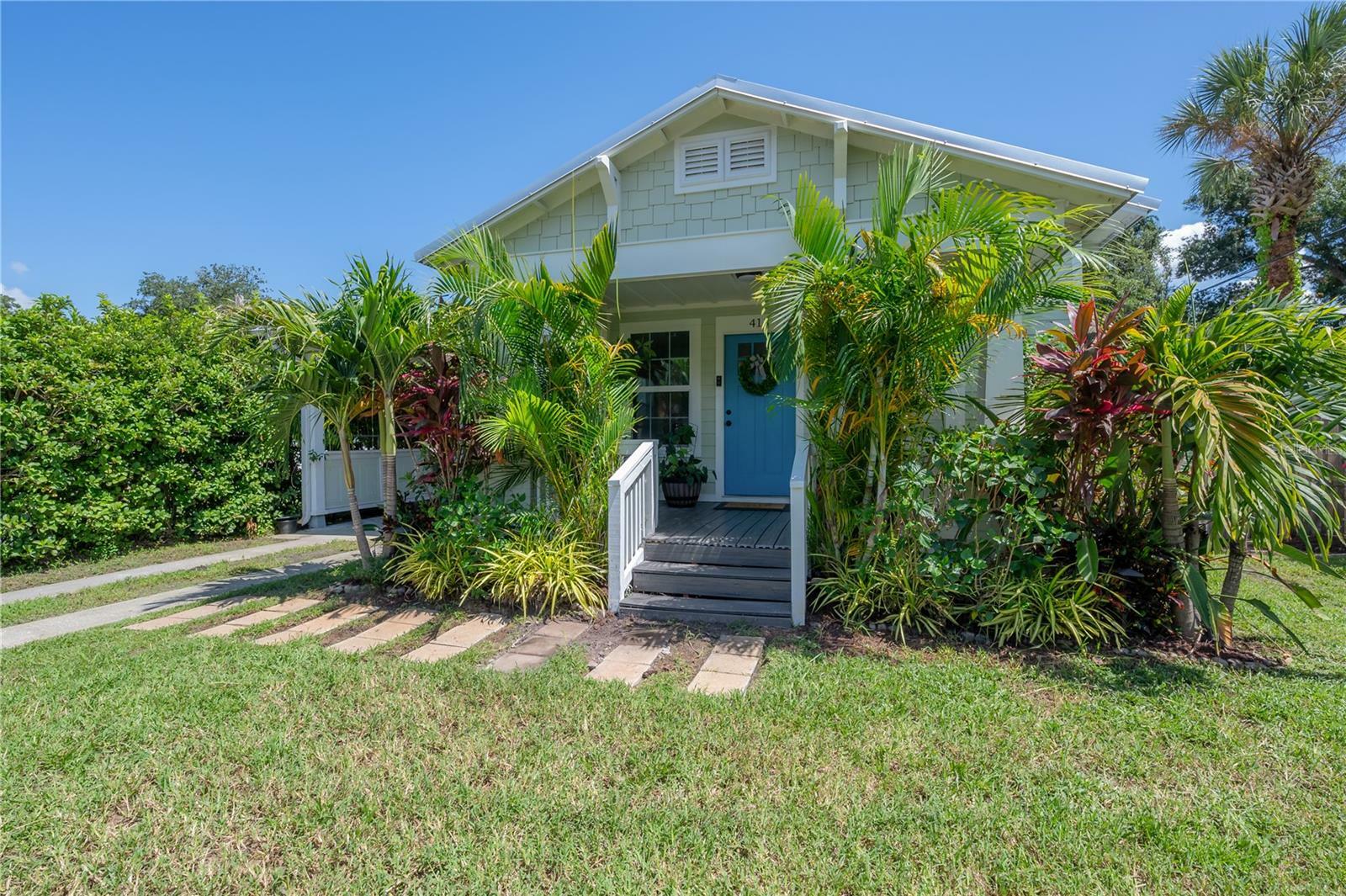 Property Photo:  413 W Chelsea Street  FL 33603 