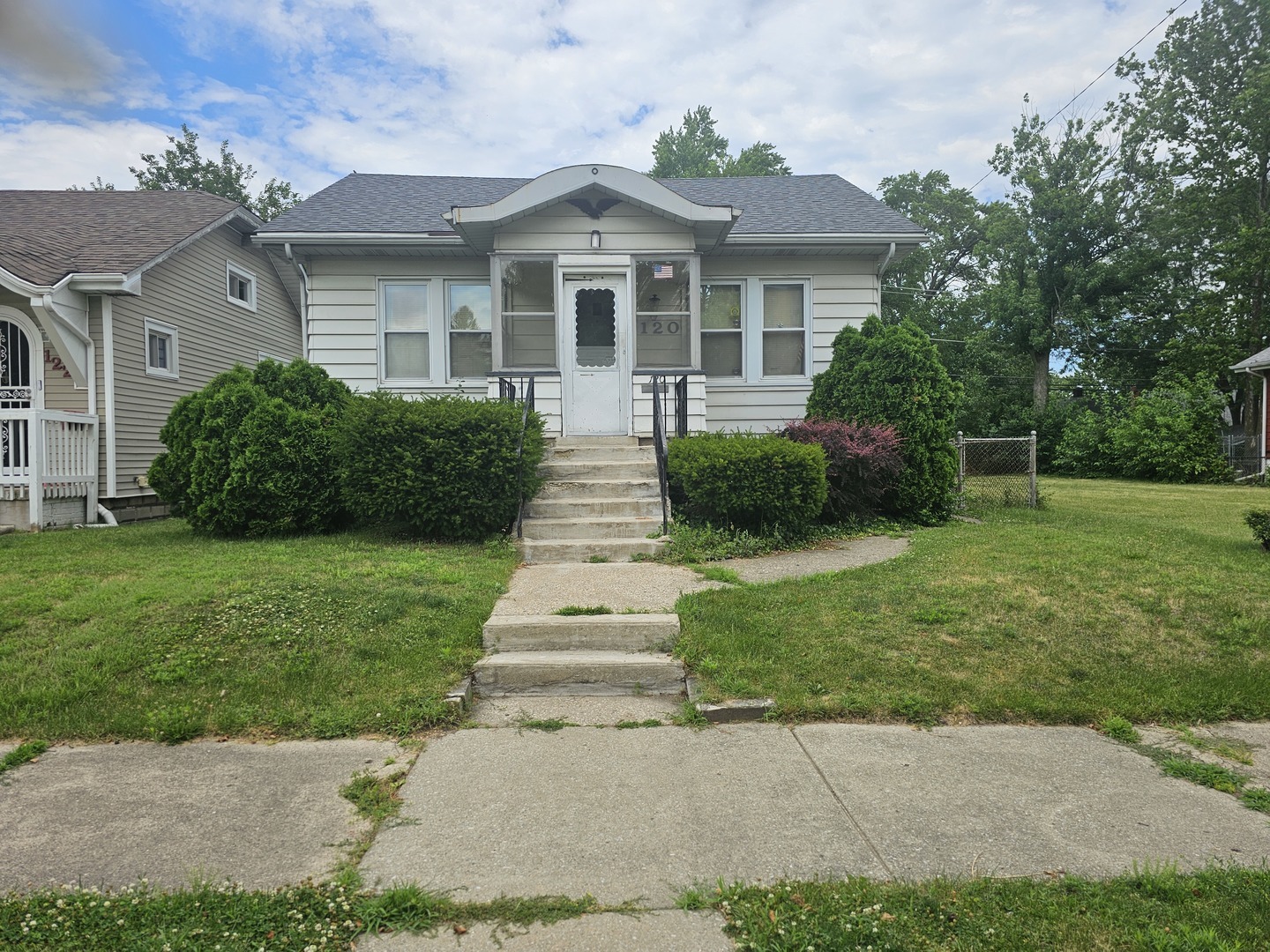 Property Photo:  120 Mason Street  IL 60409 