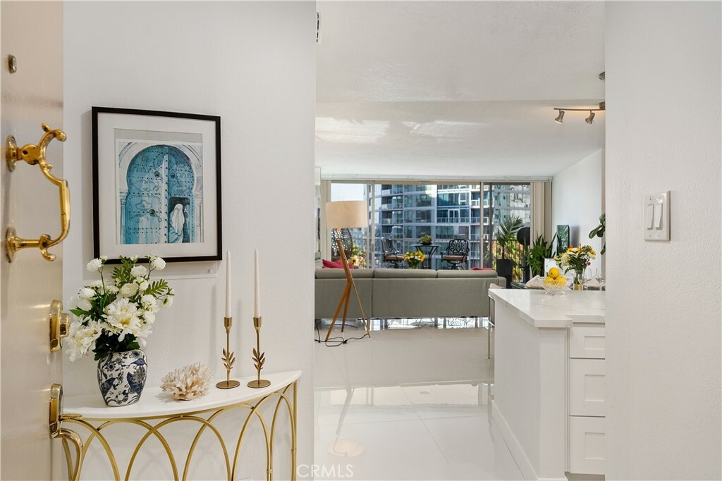 Property Photo:  700 E Ocean Boulevard 1203  CA 90802 