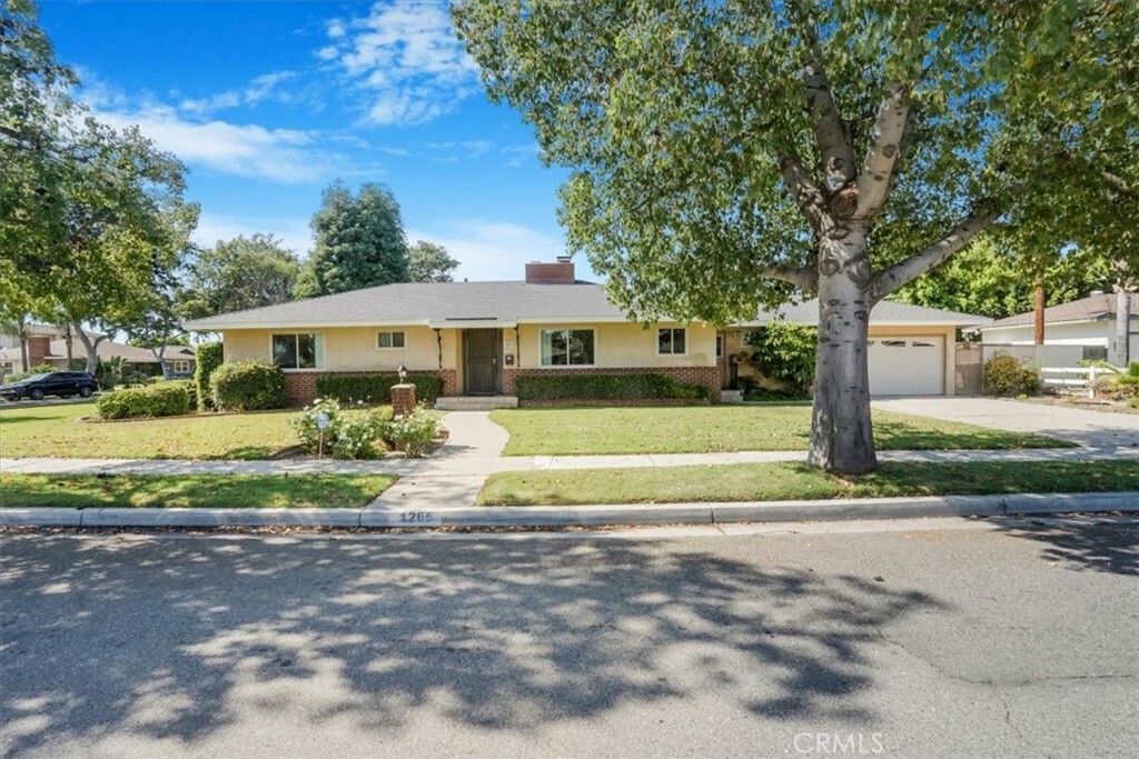 Property Photo:  1265 E Live Oak Drive  CA 92805 