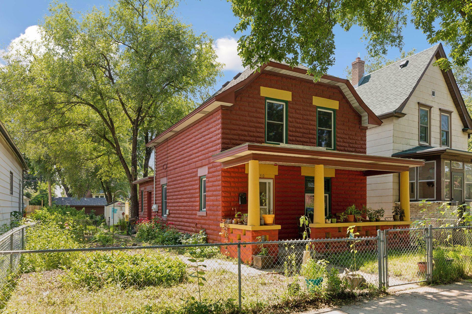 Property Photo:  850 Minnehaha Avenue W  MN 55104 