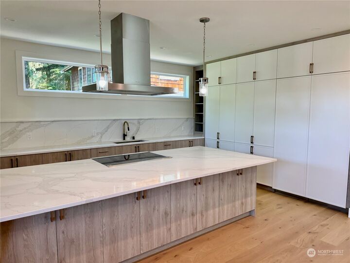 Property Photo: 6733 46th Avenue SW WA 98136