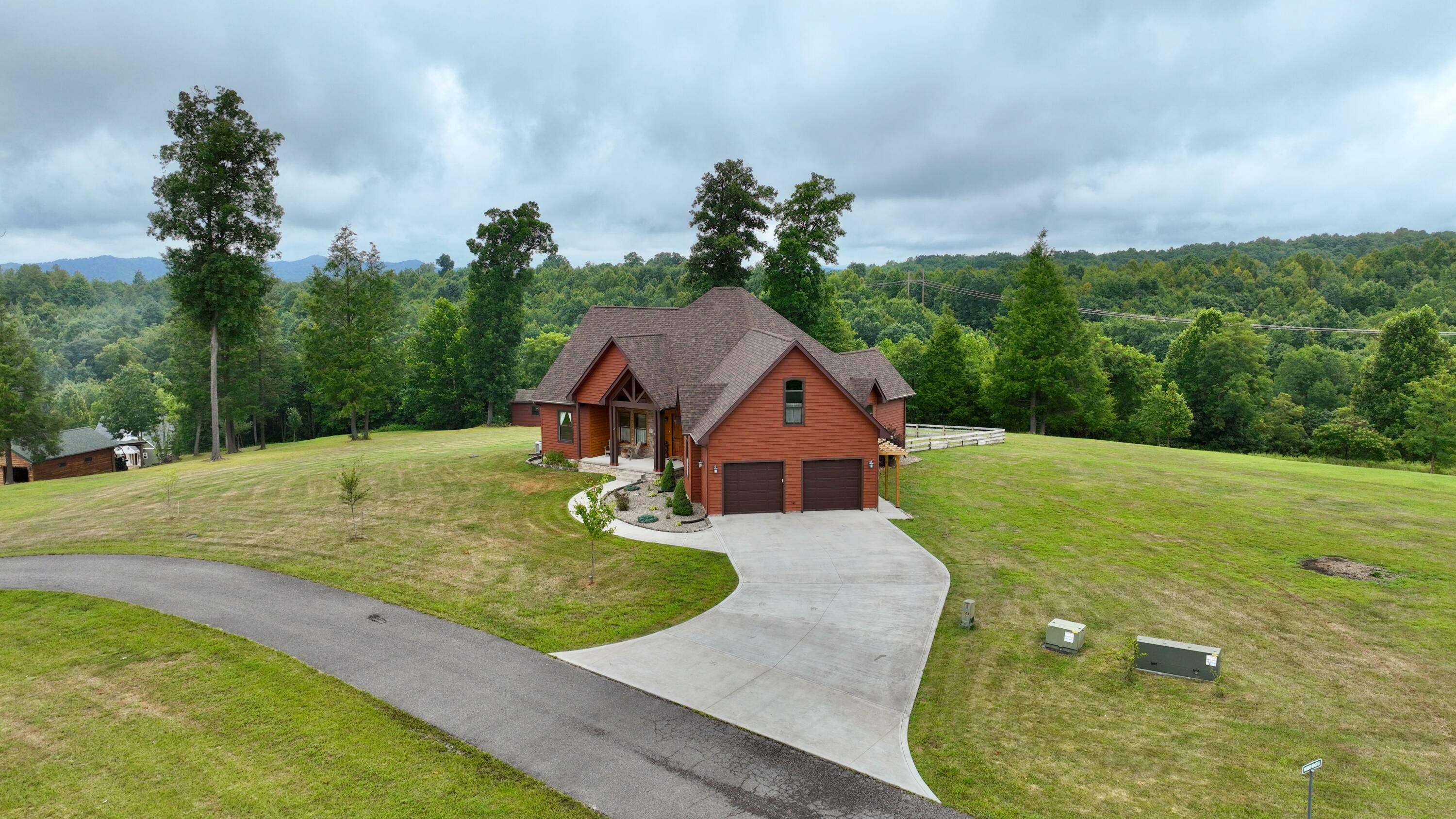 Property Photo:  32 Hickory Ridge Ln  WV 26679 