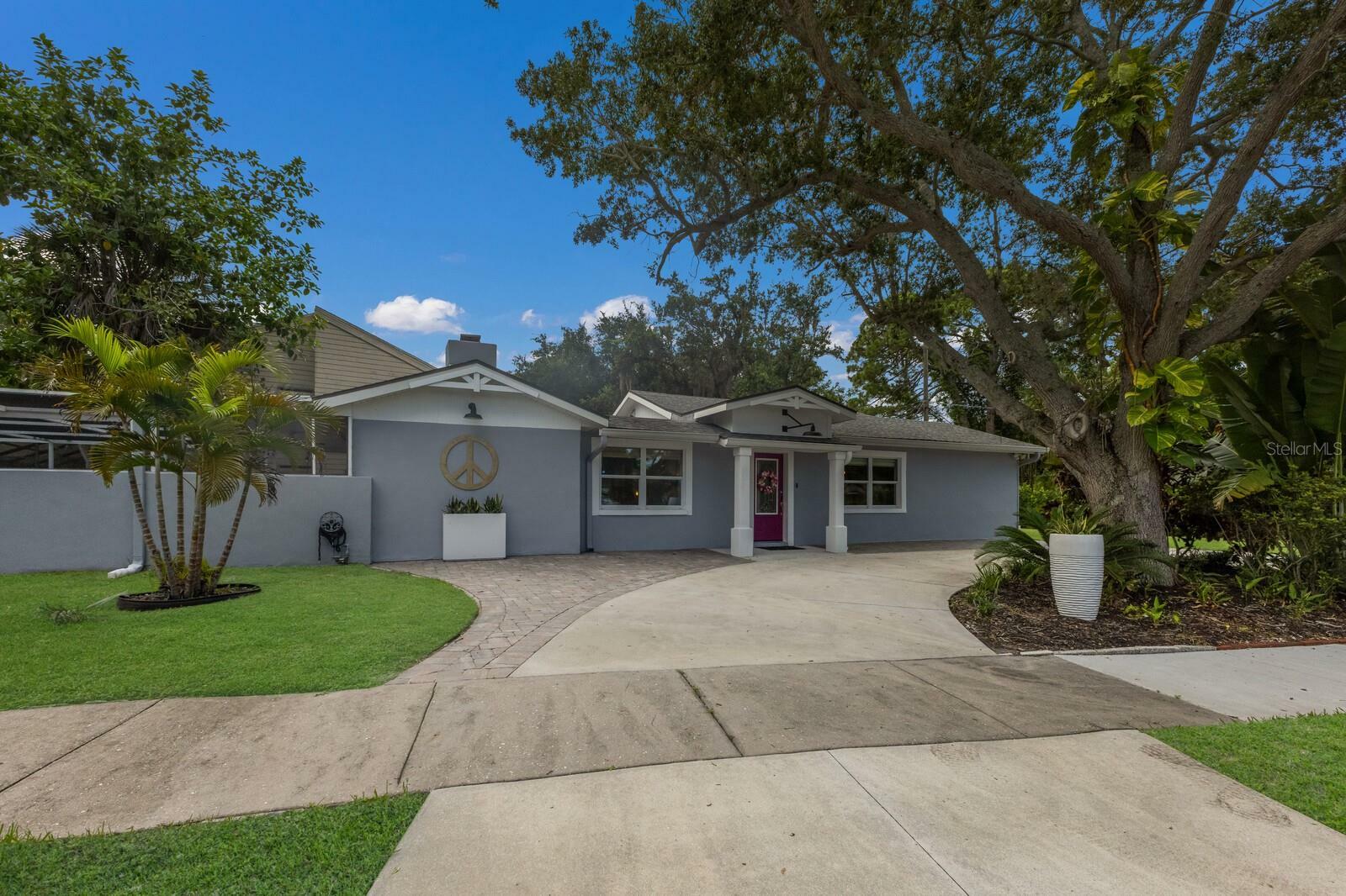 Property Photo:  844 Patterson Drive  FL 34234 