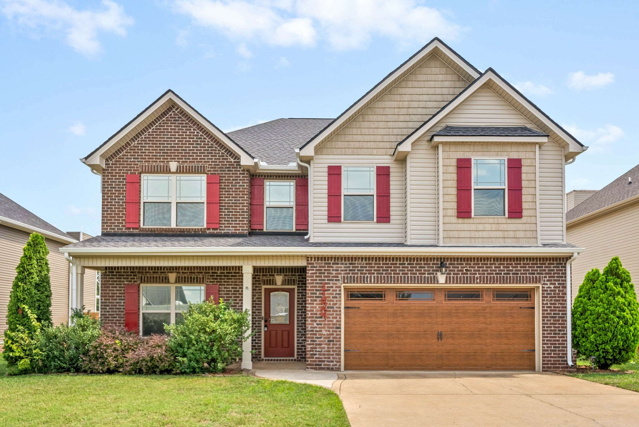 Property Photo:  1124 Henry Place Blvd  TN 37042 