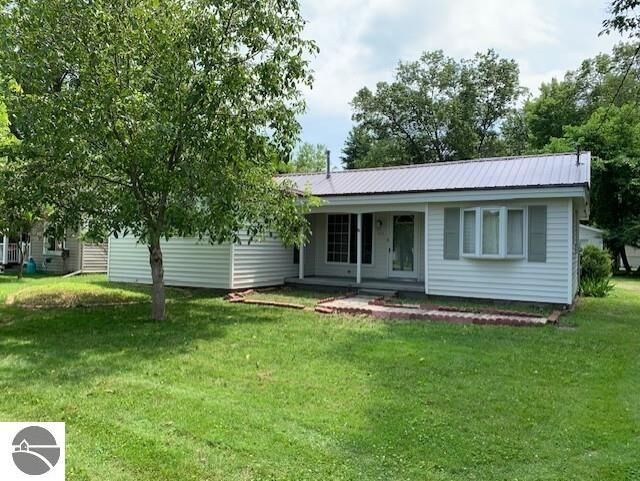 510 Woodlawn Avenue  East Tawas MI 48730 photo