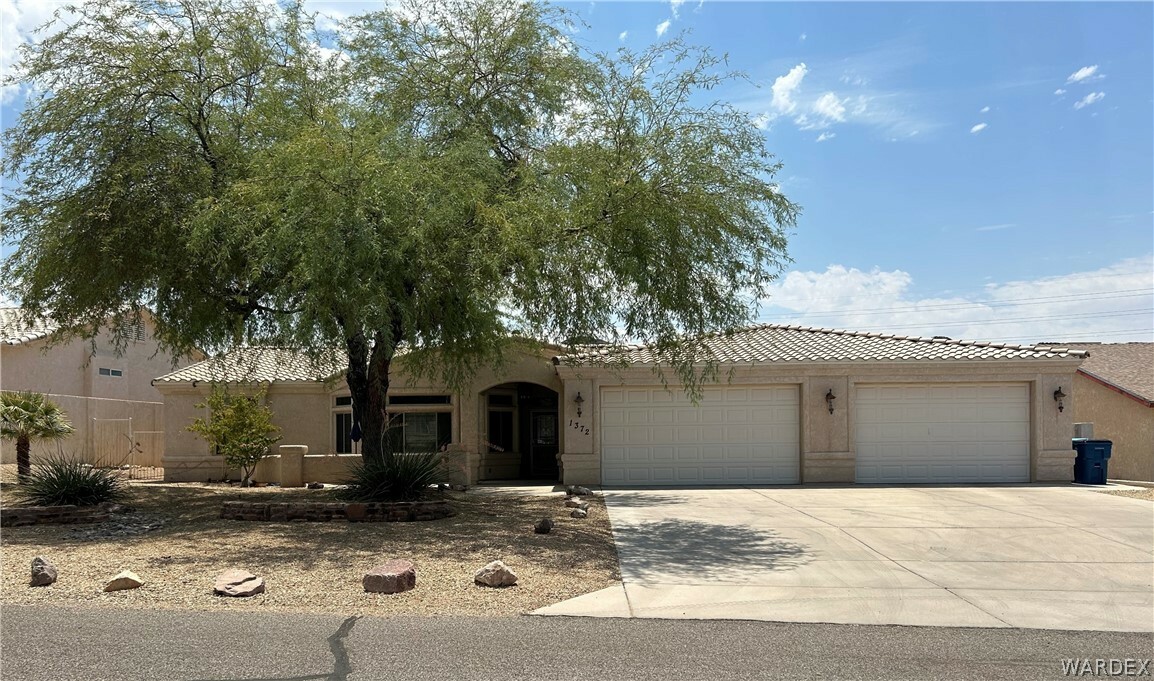 Property Photo:  1372 Stardust Place  AZ 86406 