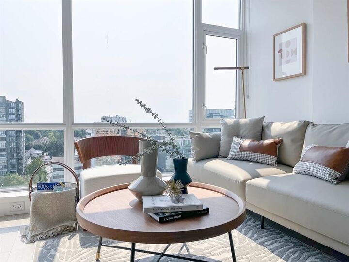 Property Photo: 6833 Buswell Street 906 BC V6Y 0L3