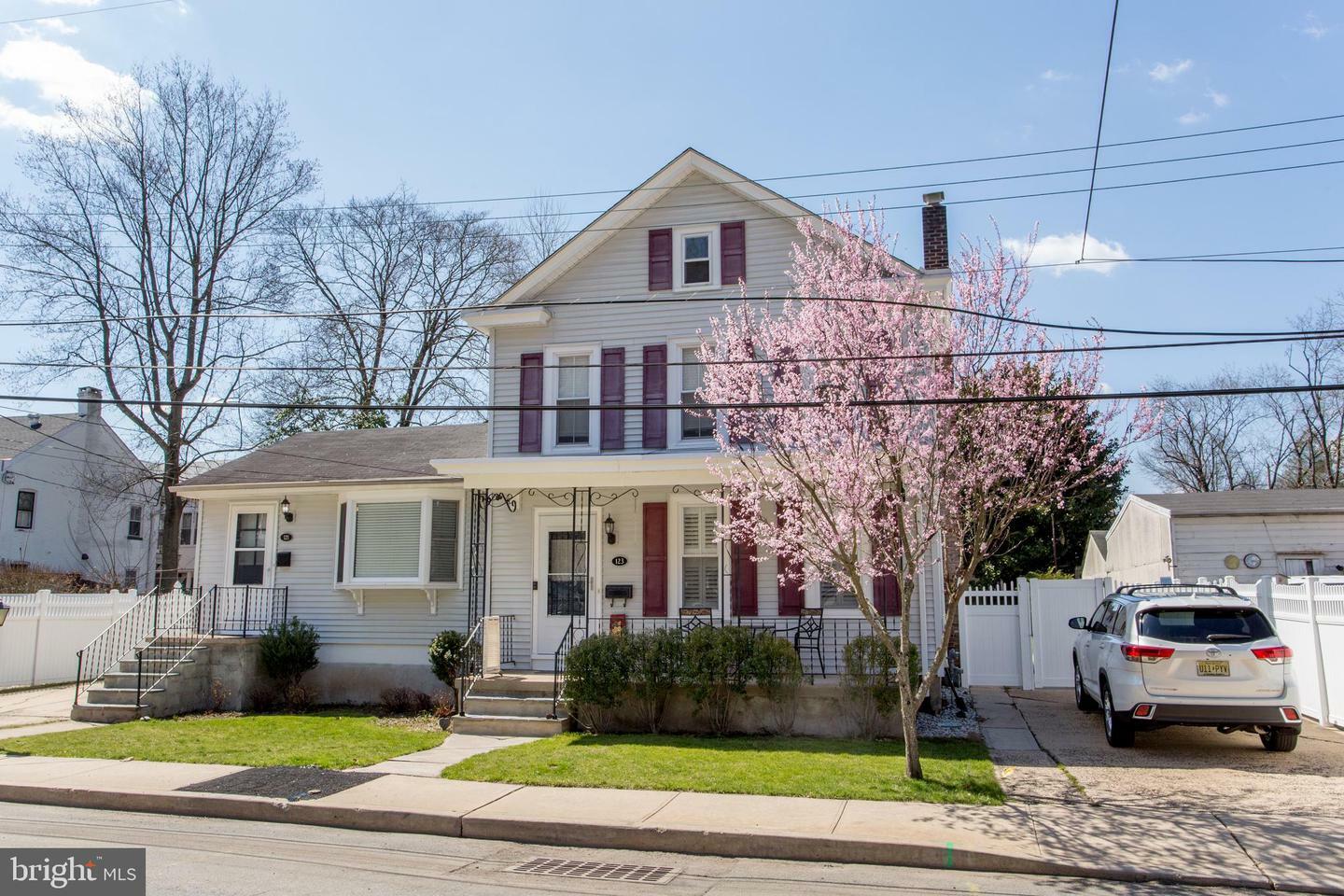 Property Photo:  123 N Franklin Street  NJ 08530 