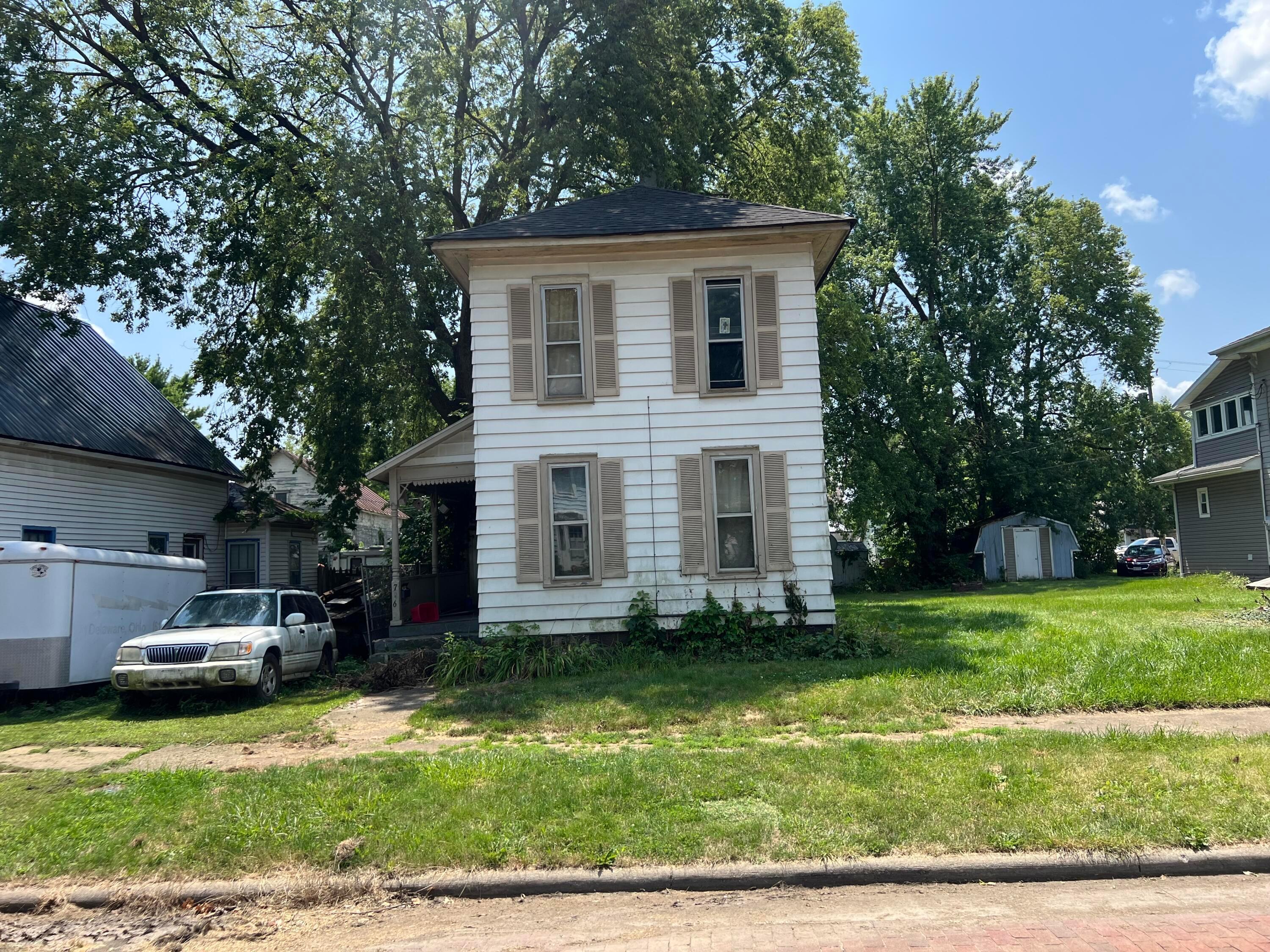 Property Photo: 706 W Chestnut Street OH 43050