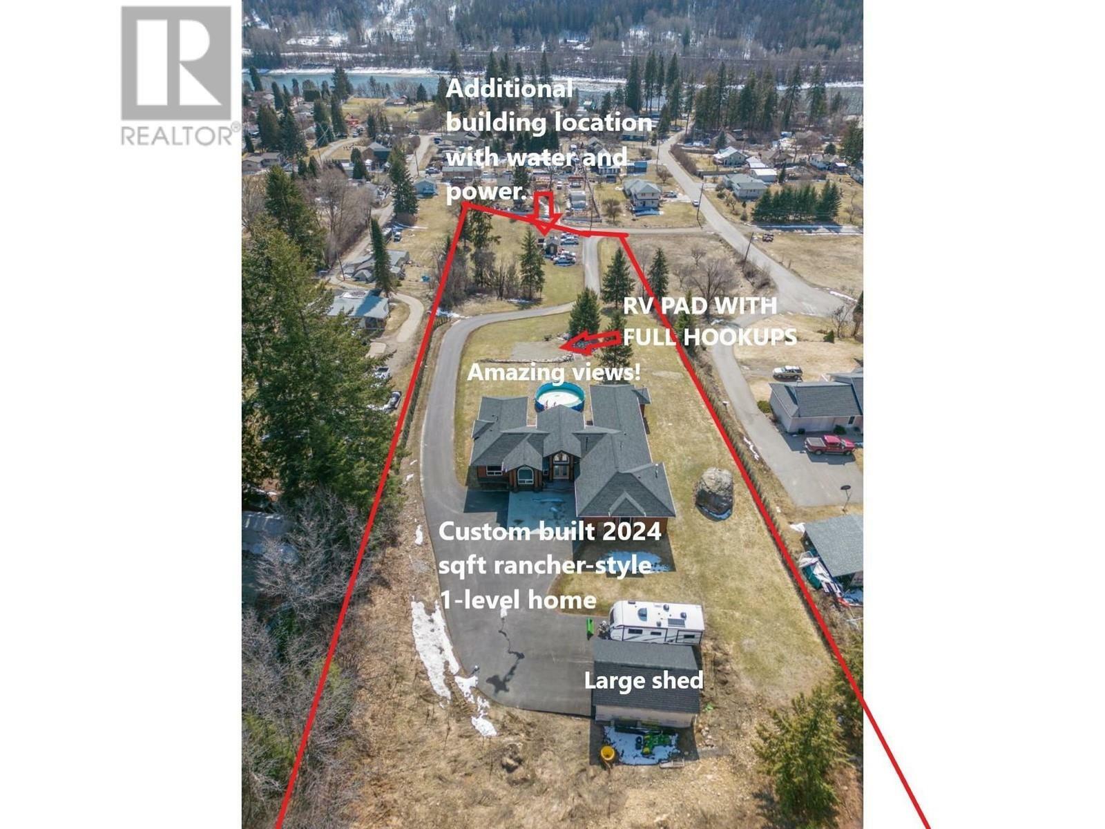 2977 Upper Levels Road  Castlegar BC V0G 1X0 photo