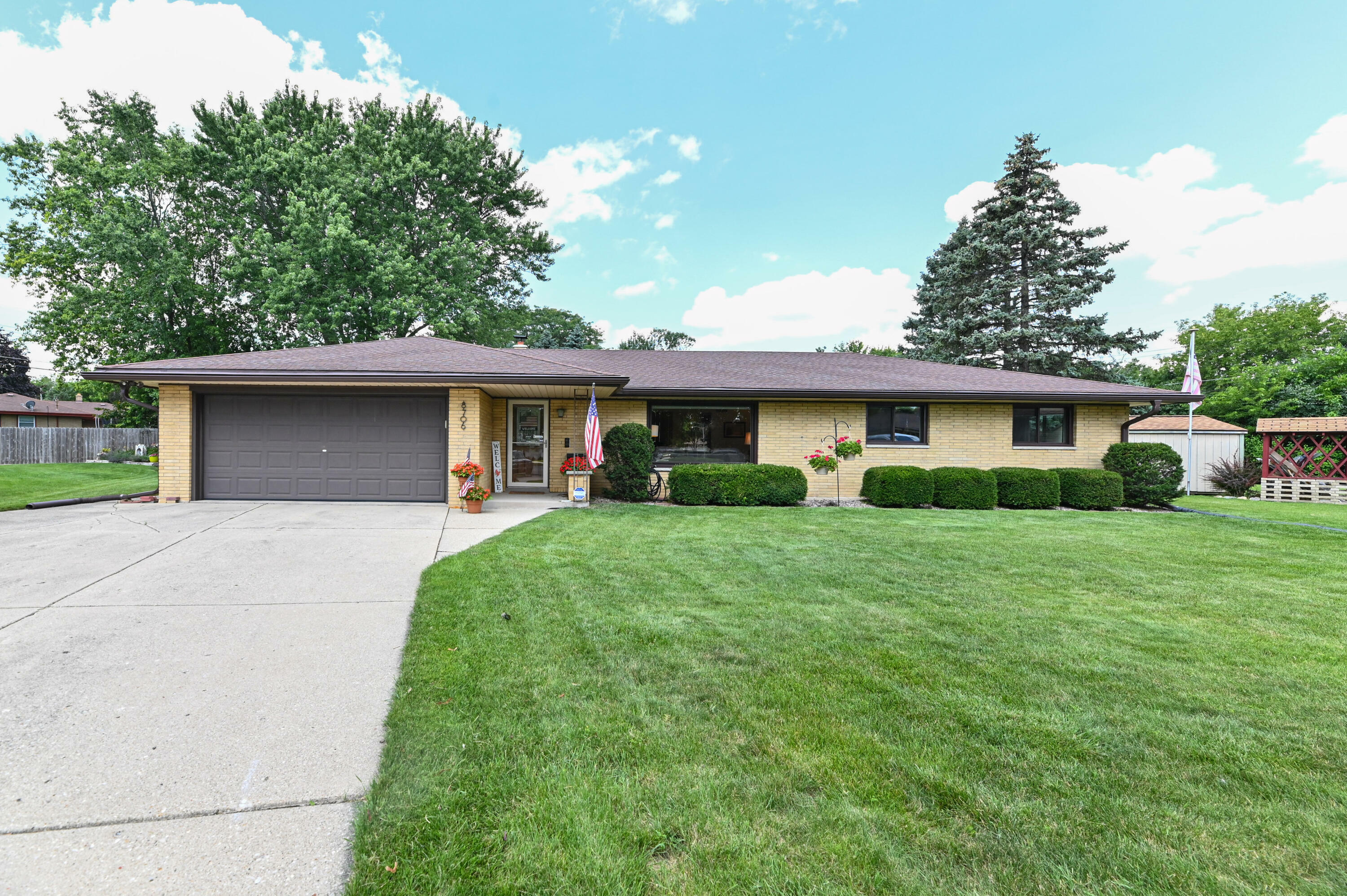 Property Photo:  8706 W Burdick Ave  WI 53227 