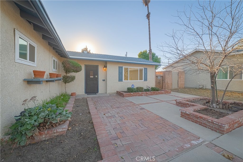 Property Photo:  8727 Monogram Avenue  CA 91343 