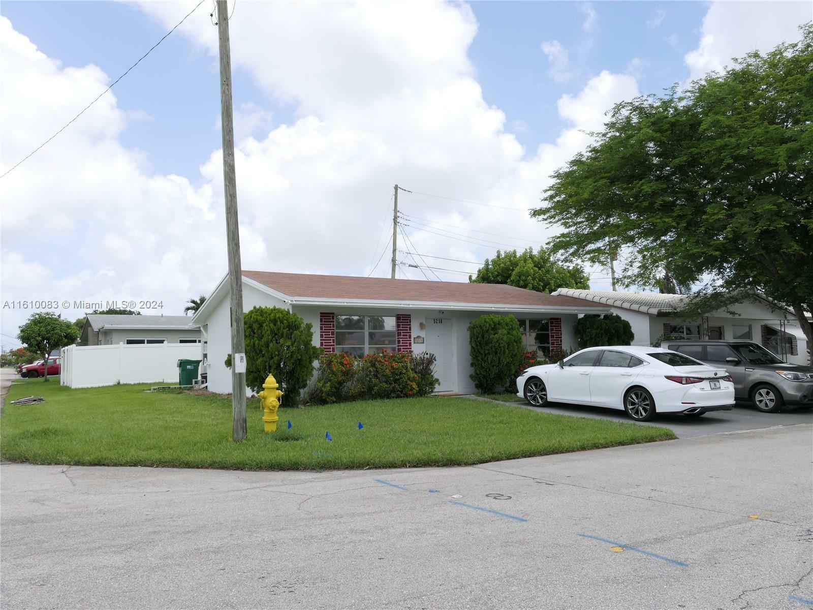 Property Photo:  5218 NW 27th Ave  FL 33309 