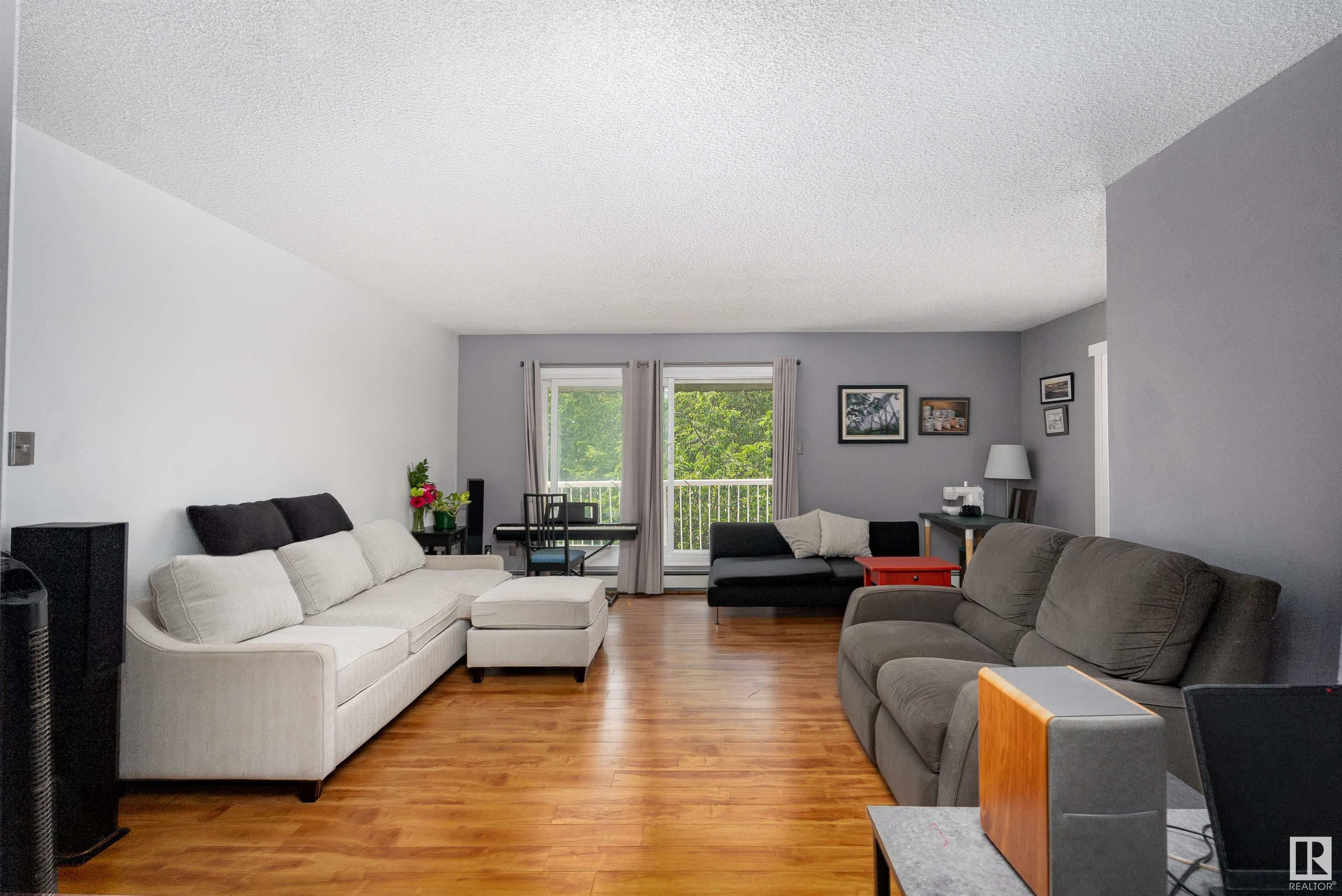 Photo de la propriété:  10615 110 Street NW 405  AB T5H 3C7 