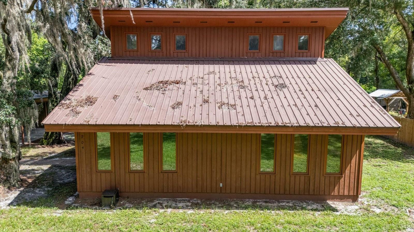Property Photo: 204 Westover Circle FL 32177