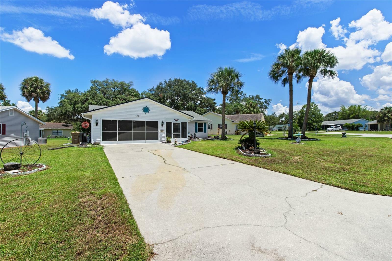 Property Photo:  54 Aberdeen Circle  FL 34788 