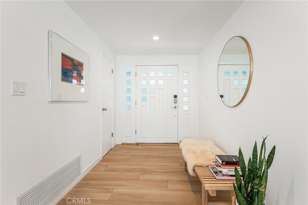 Property Photo: 5671 Collins Place CA 91367
