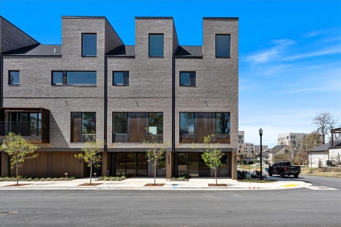 Property Photo: 406 SE G Street AR 72712