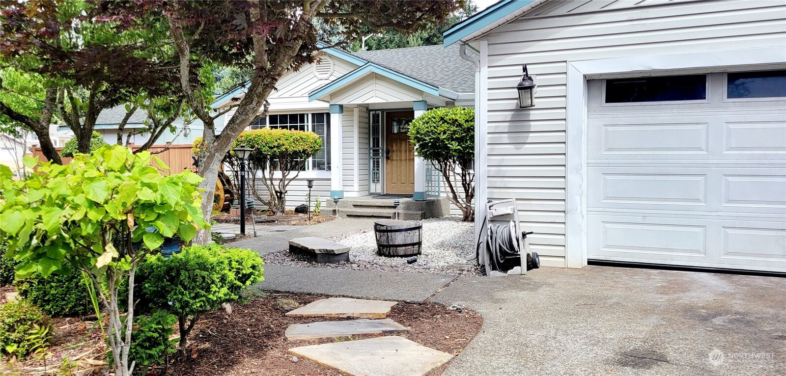 Property Photo: 7600 Elm Court SE WA 98503