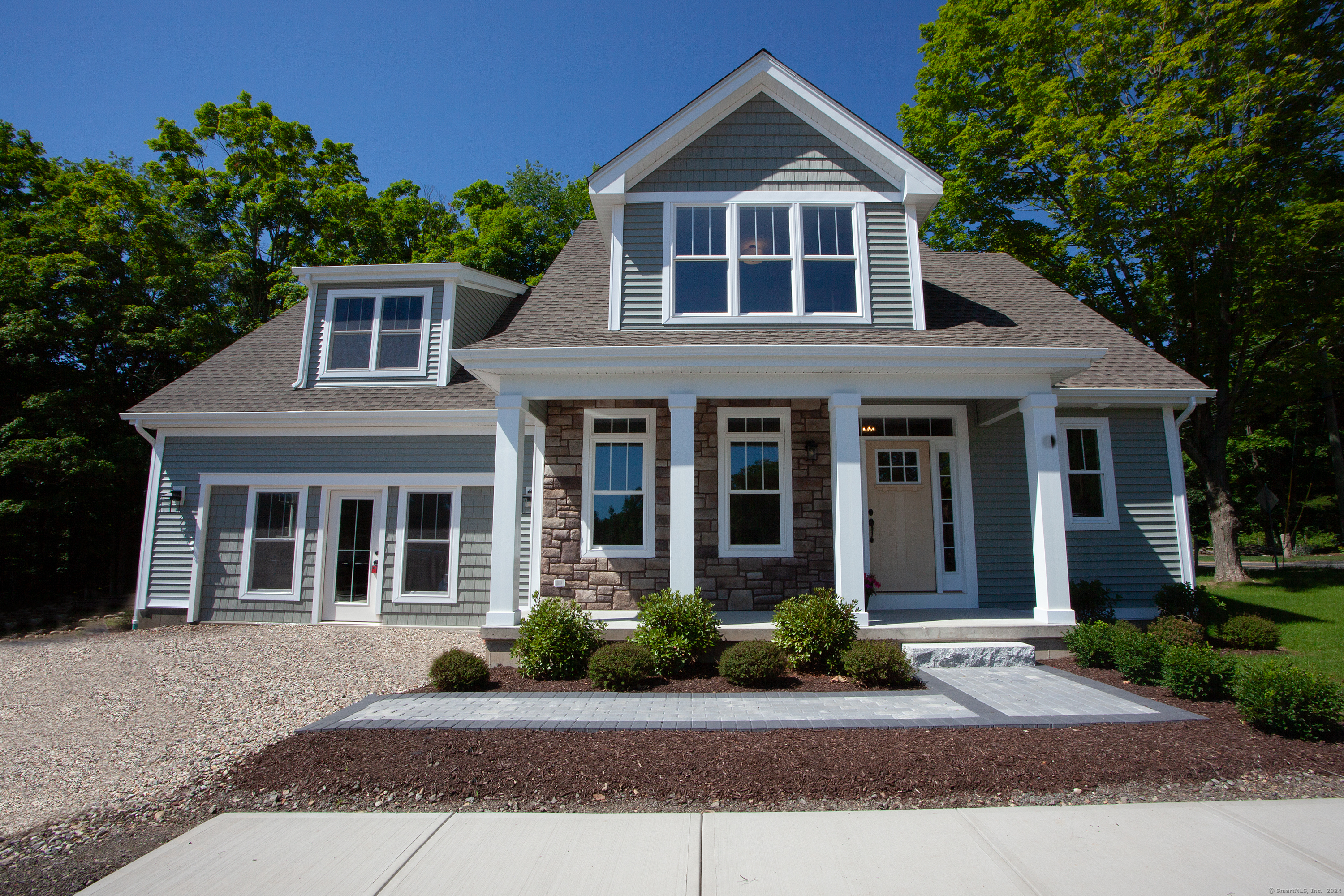 Property Photo: 16 Applegate Lane 16 CT 06019