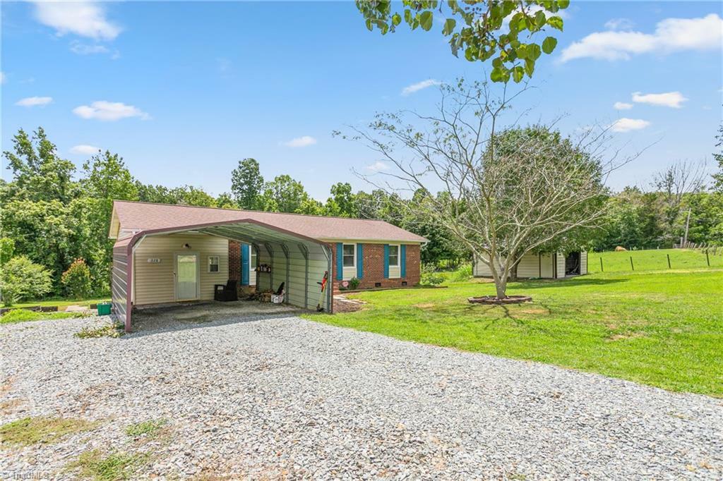 Property Photo:  228 Oakwood Road  NC 27292 