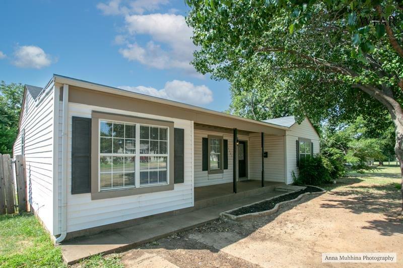 Property Photo:  4303 Rhea Road  TX 76308 