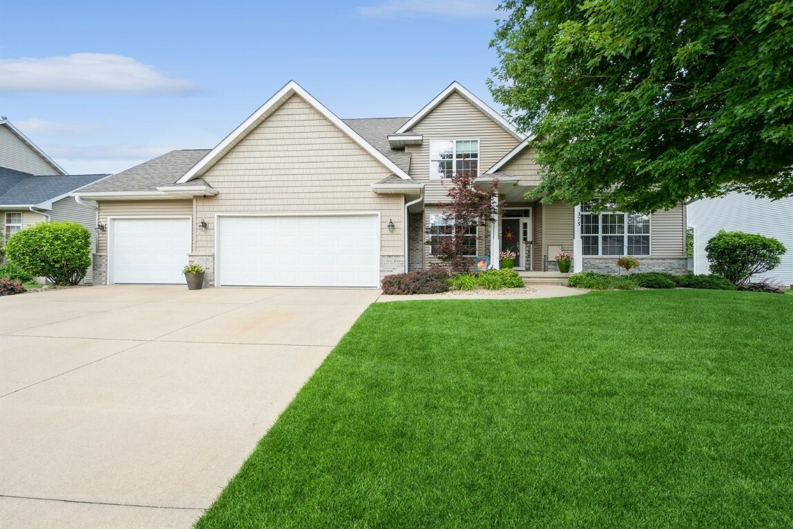 Property Photo:  375 Brougham Road  IA 52328 