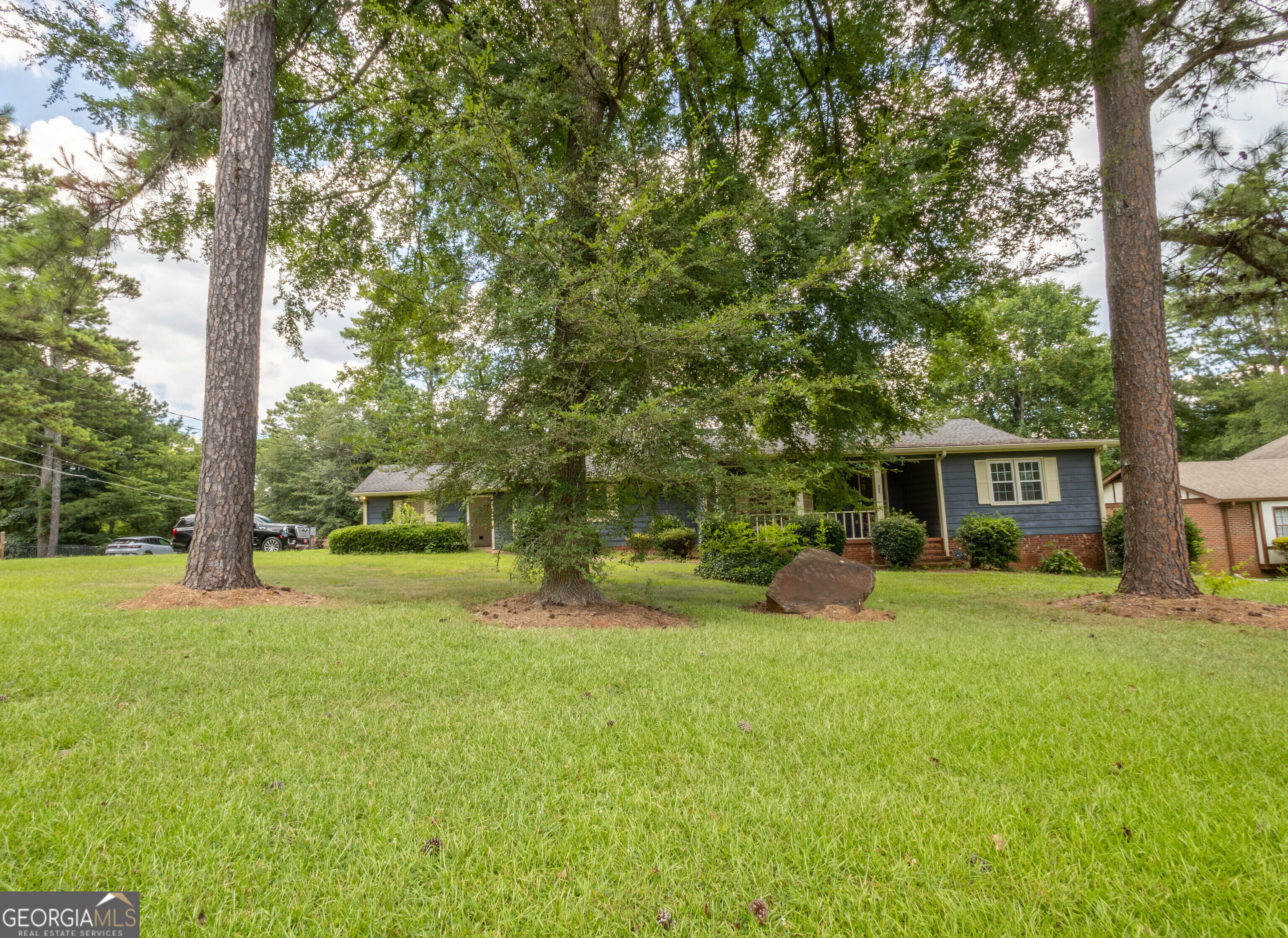 Property Photo:  688 Emerald Forest Circle  GA 30044 