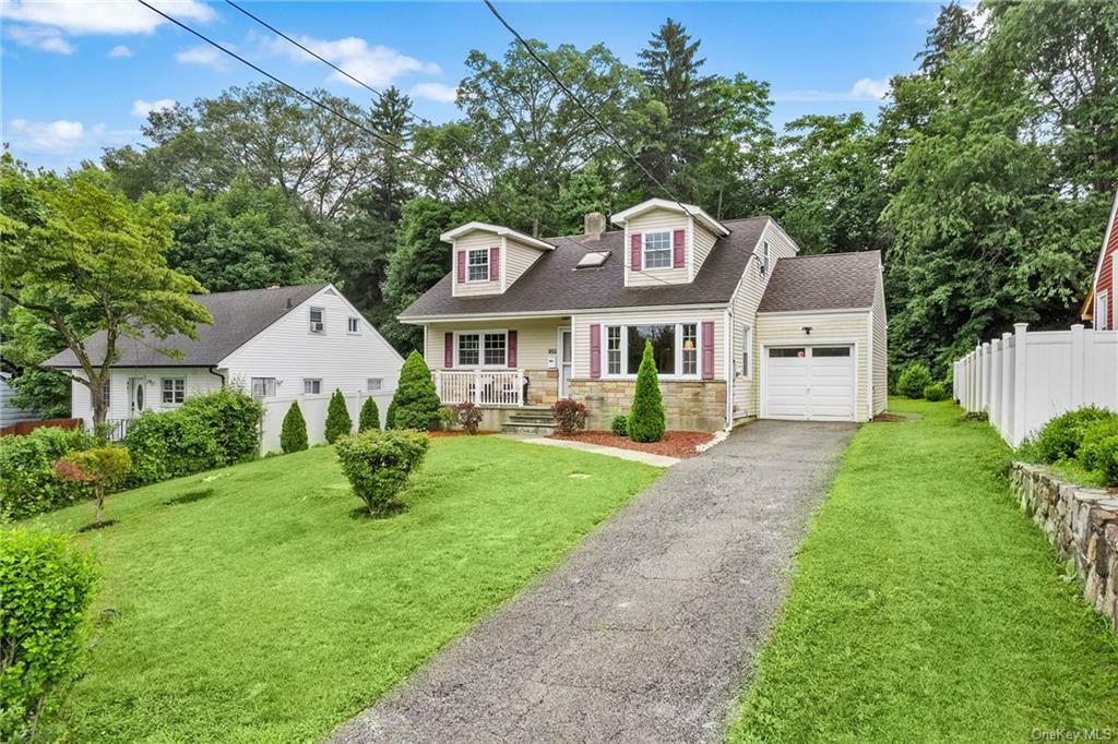 Property Photo:  955 Parkway Place  NY 10566 