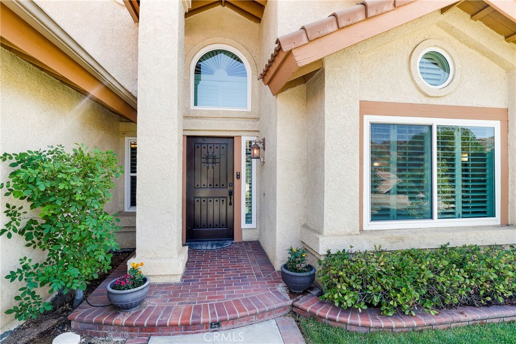 Property Photo:  28216 Kenton Lane  CA 91350 