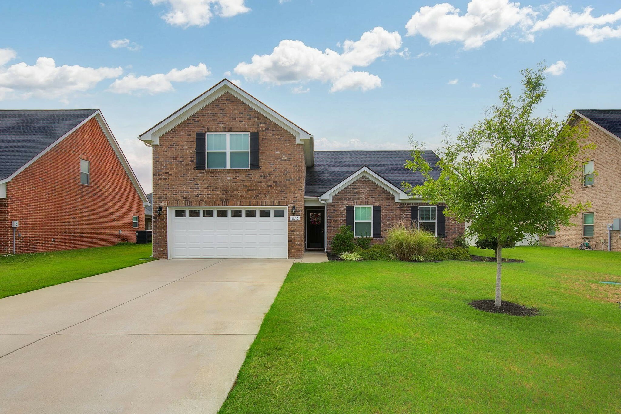 Property Photo: 610 Golden Eagle Ct TN 37060