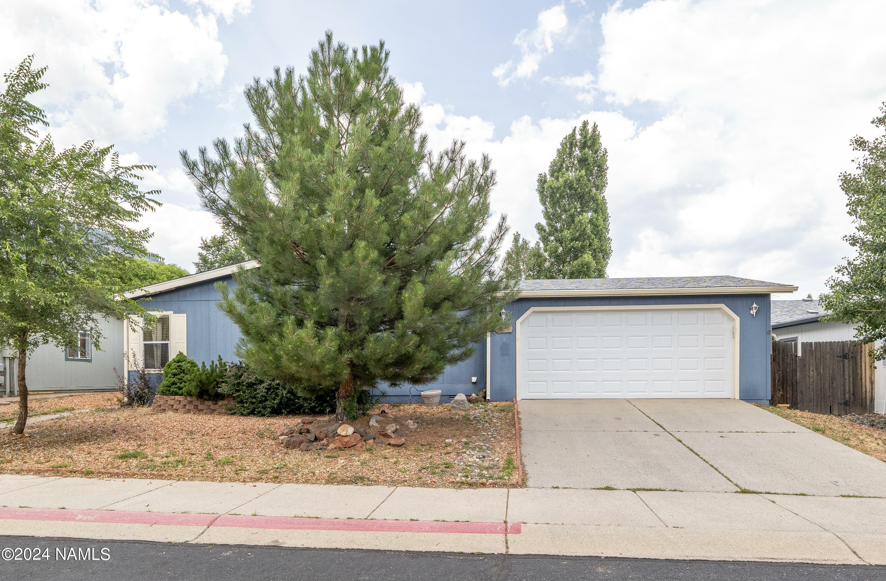 Property Photo:  4892 E Verkamp Drive  AZ 86004 