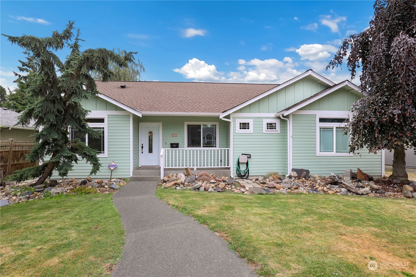 Property Photo: 1001 8th Avenue NW WA 98371