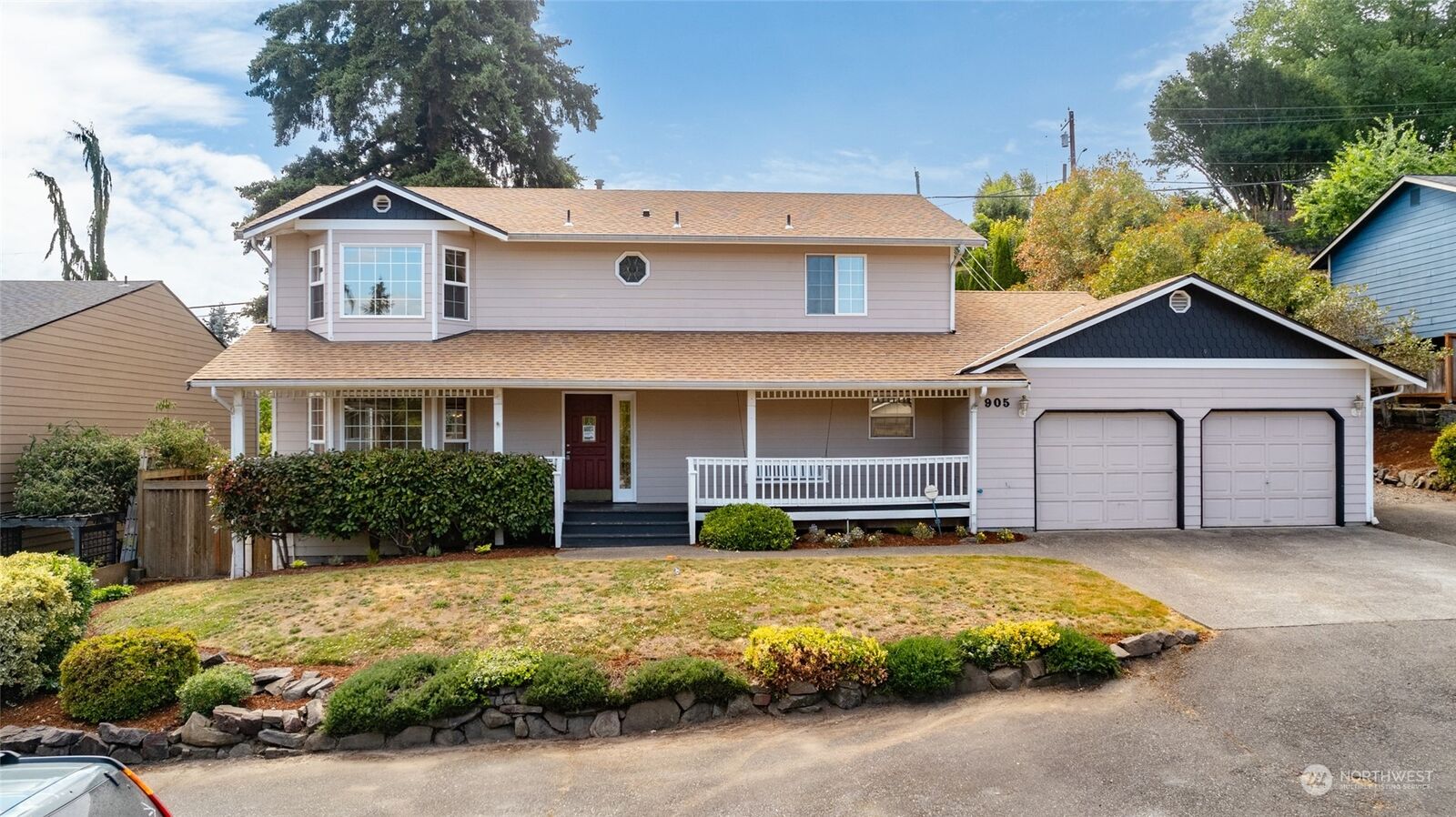 Property Photo: 905 Cleveland Avenue WA 98290