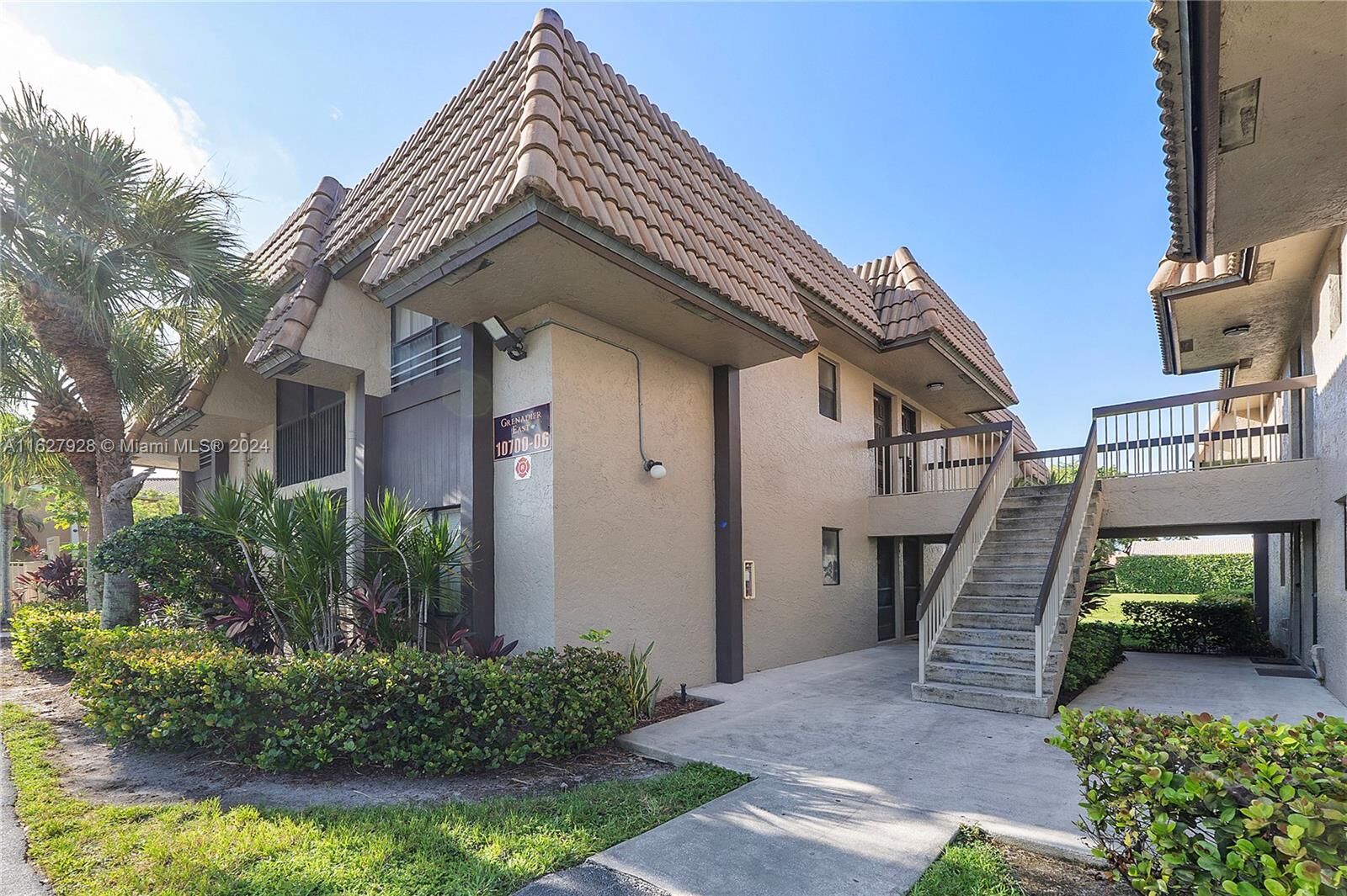 Property Photo: 10704 Royal Palm Blvd 3-1 FL 33065