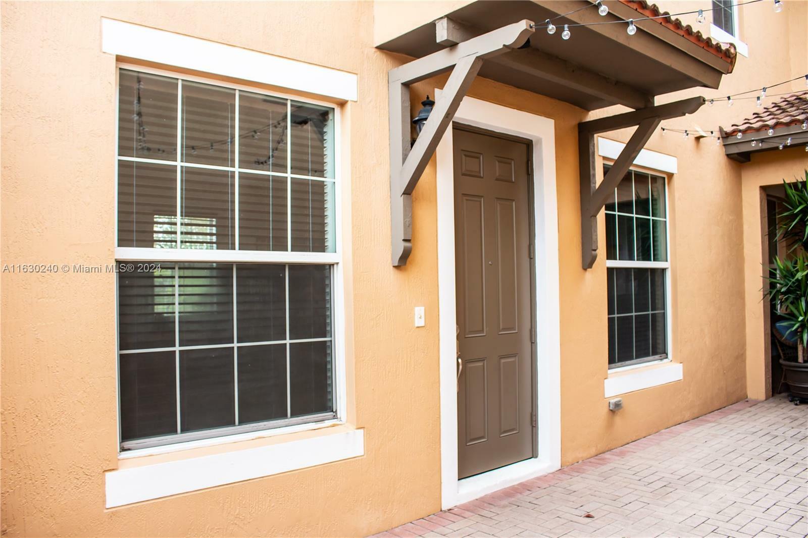 Property Photo:  14606 SW 13th St  FL 33027 